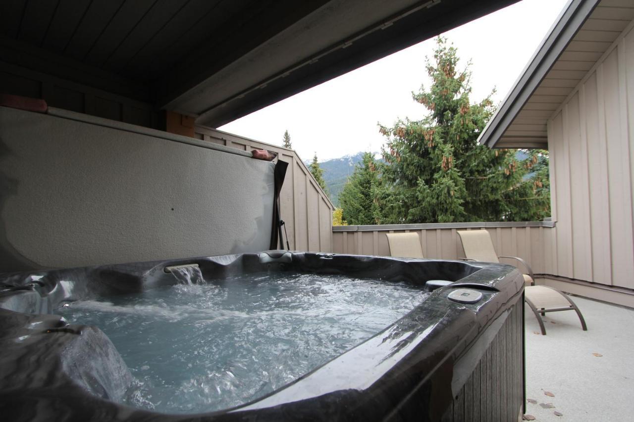 Glacier'S Reach By Whistler Retreats מראה חיצוני תמונה